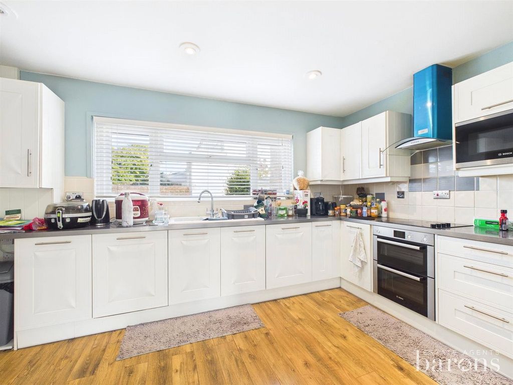 Property photo 2 of 15 Kitchen
