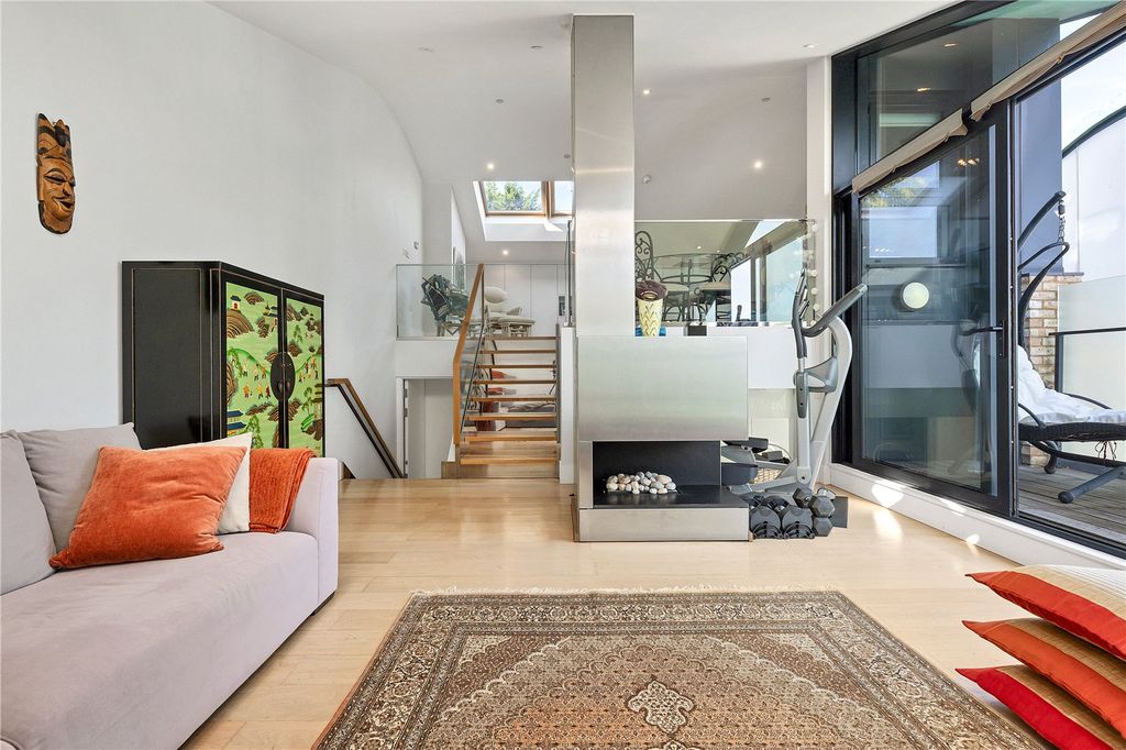 Property photo 2 of 19 Picture No. 06