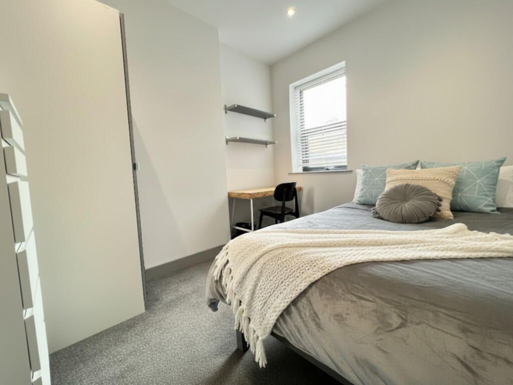 Property photo 3 of 5 d0Fe1622993B7Aed2B8Eb0A9A4690A97