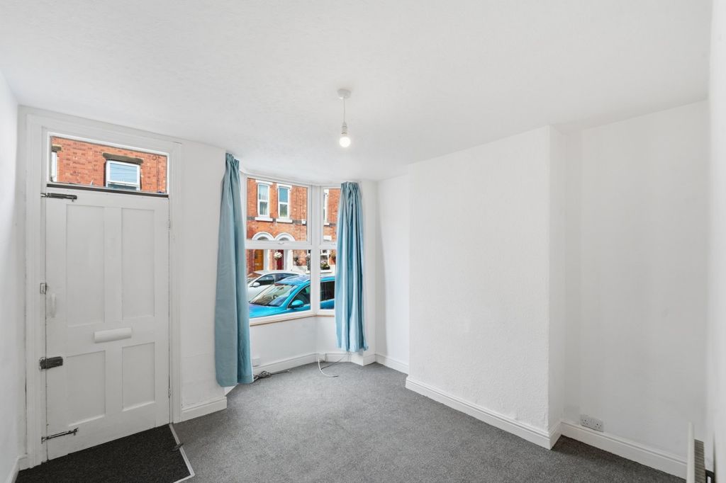 Property photo 2 of 12 Picture No. 07