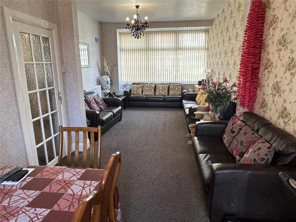 Property photo 3 of 24 Picture No. 10