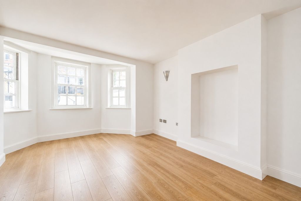 Property photo 2 of 7 3089711