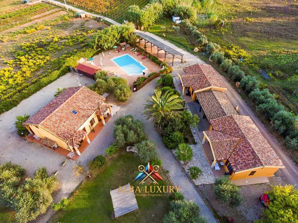 Property photo 1 of 35