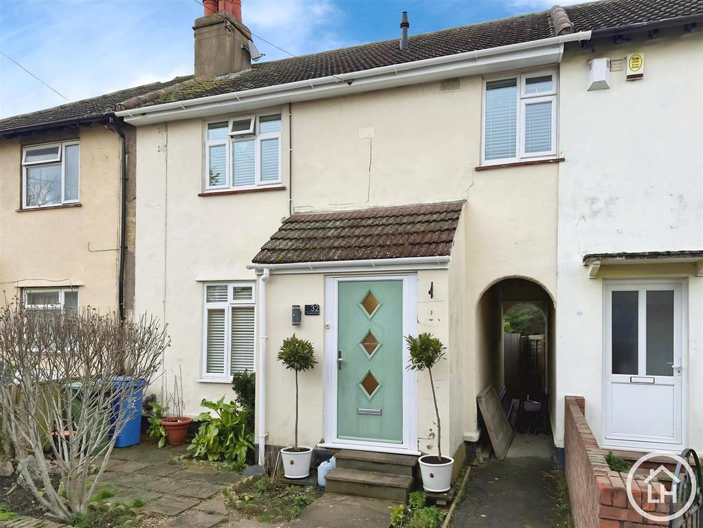 Property photo 1 of 16 External