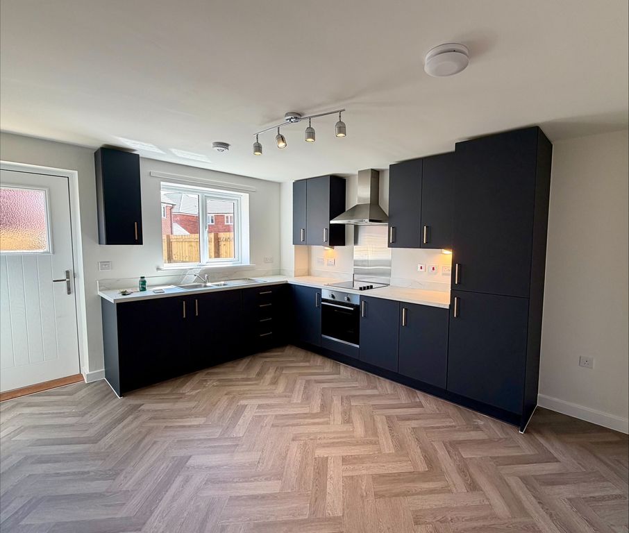 Property photo 1 of 4