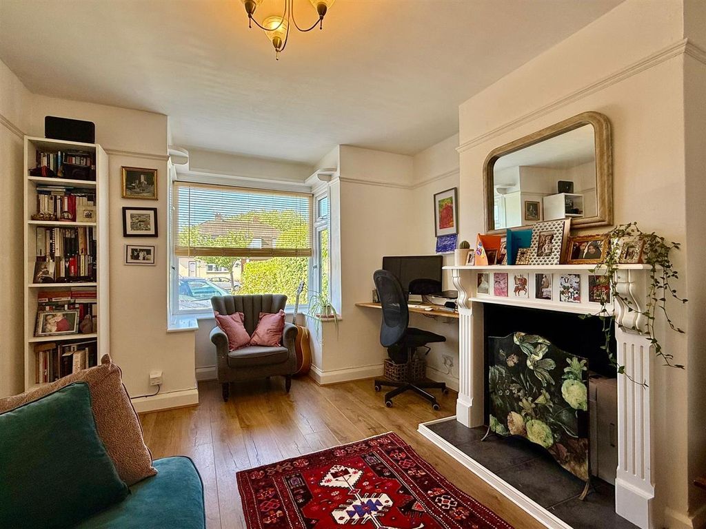 Property photo 3 of 19