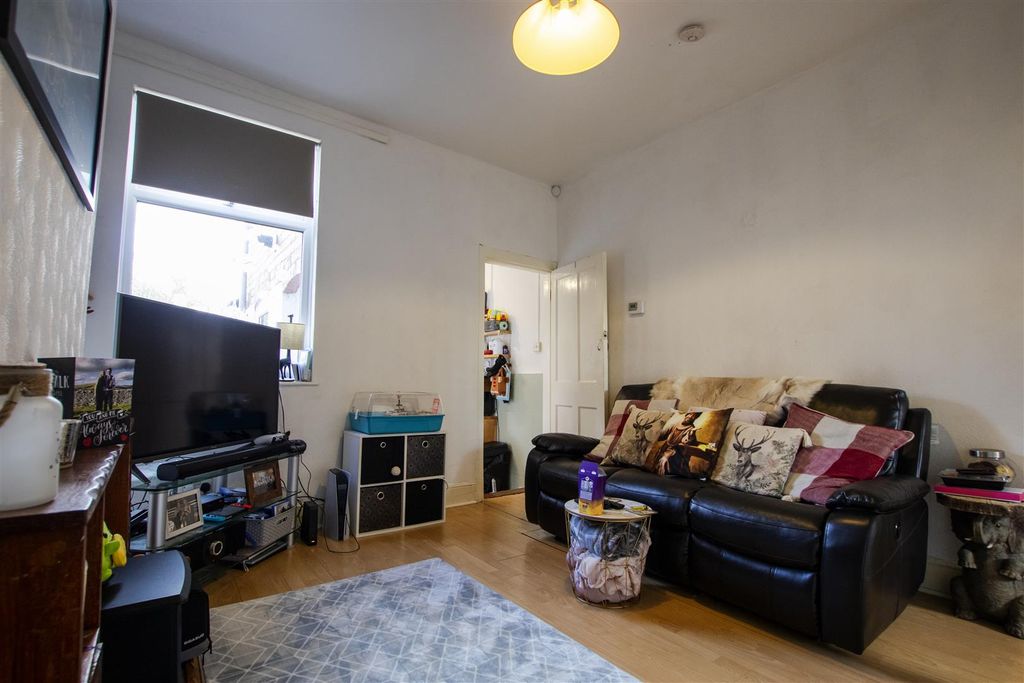 Property photo 3 of 13 Img_5930.Jpg