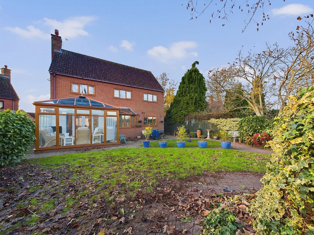 Property photo 2 of 23 Picture No. 24