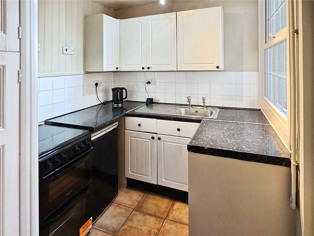 Property photo 3 of 6 Kitchen