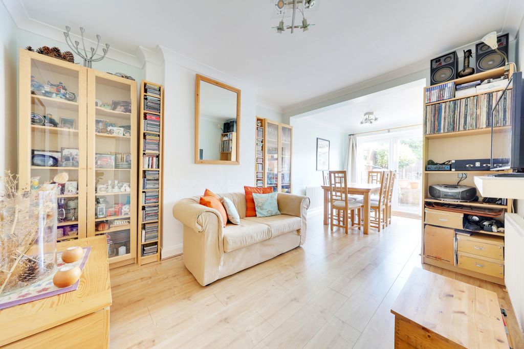 Property photo 2 of 19