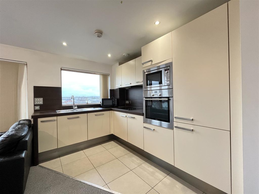 Property photo 3 of 9