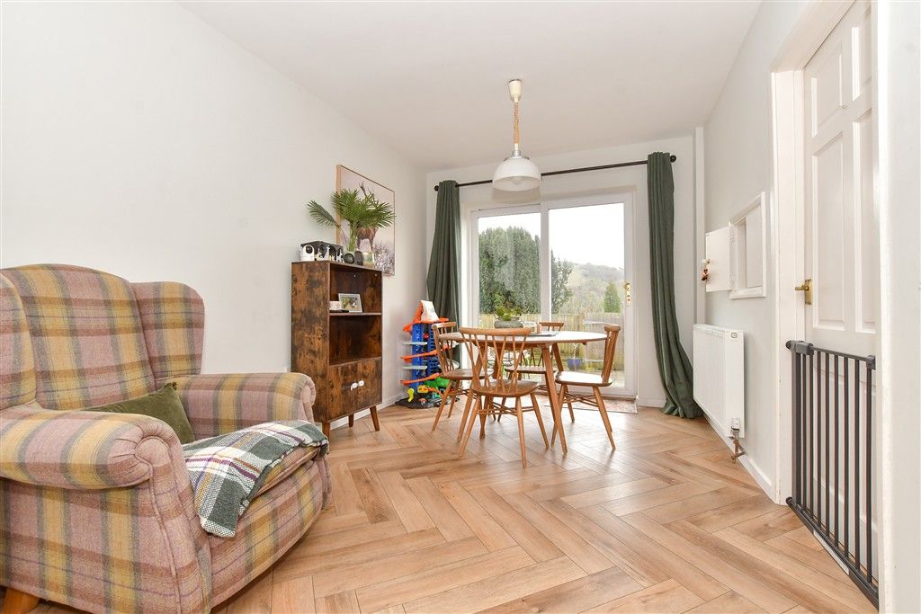 Property photo 3 of 13 Dining Area