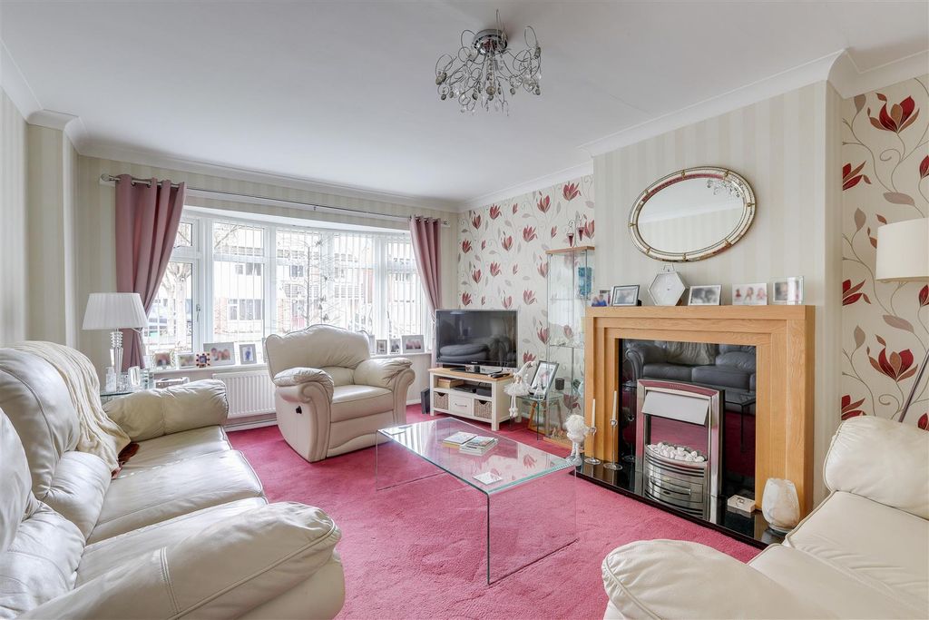 Property photo 2 of 20 161225_8.Jpg