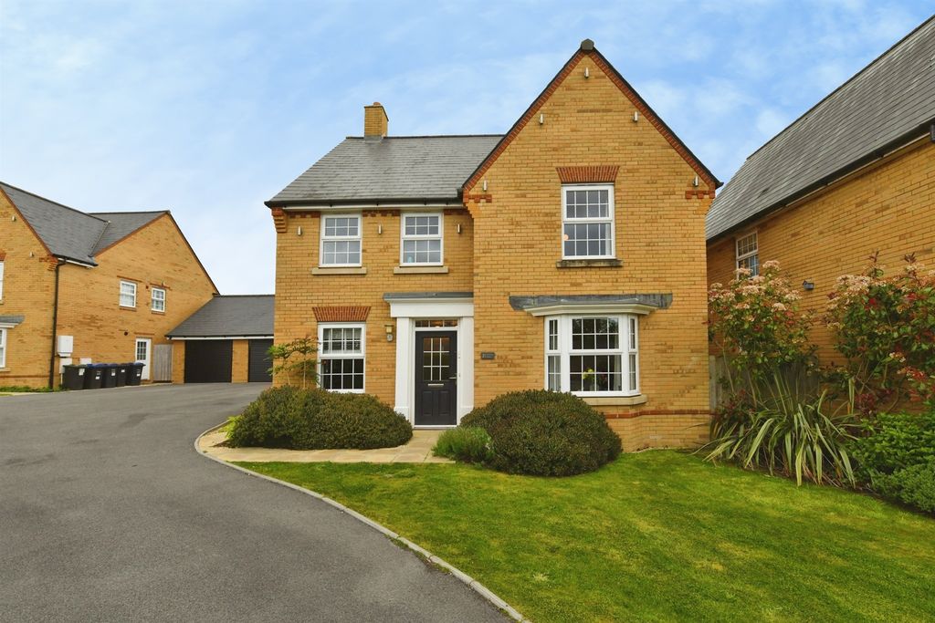 Property photo 1 of 18
