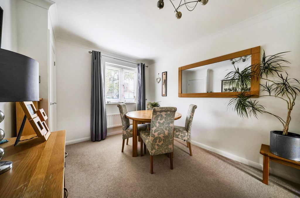 Property photo 3 of 20 1362201-3-68Dea14...