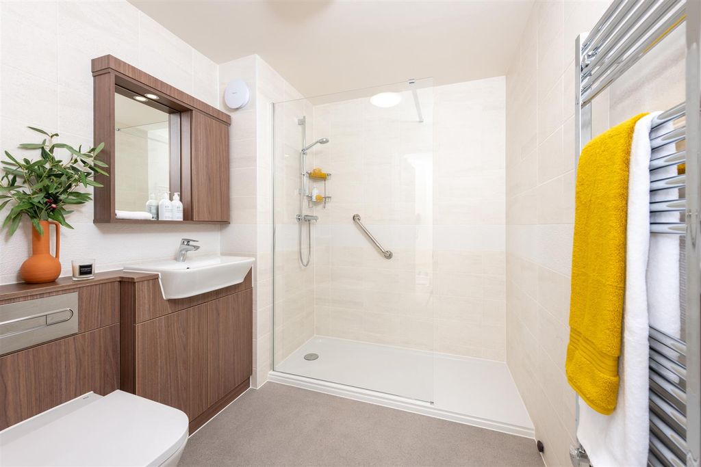 Additional image 9 of 1 bed property for saleColebrooke Lodge, Prices Lane, Reigate RH2