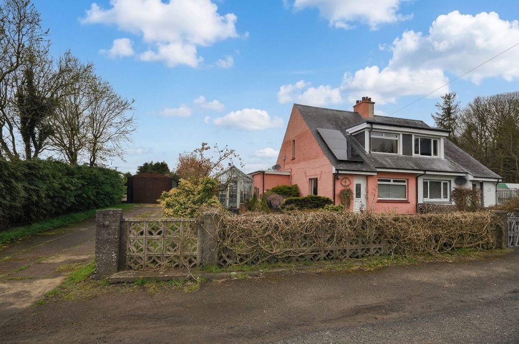 Property photo 3 of 35