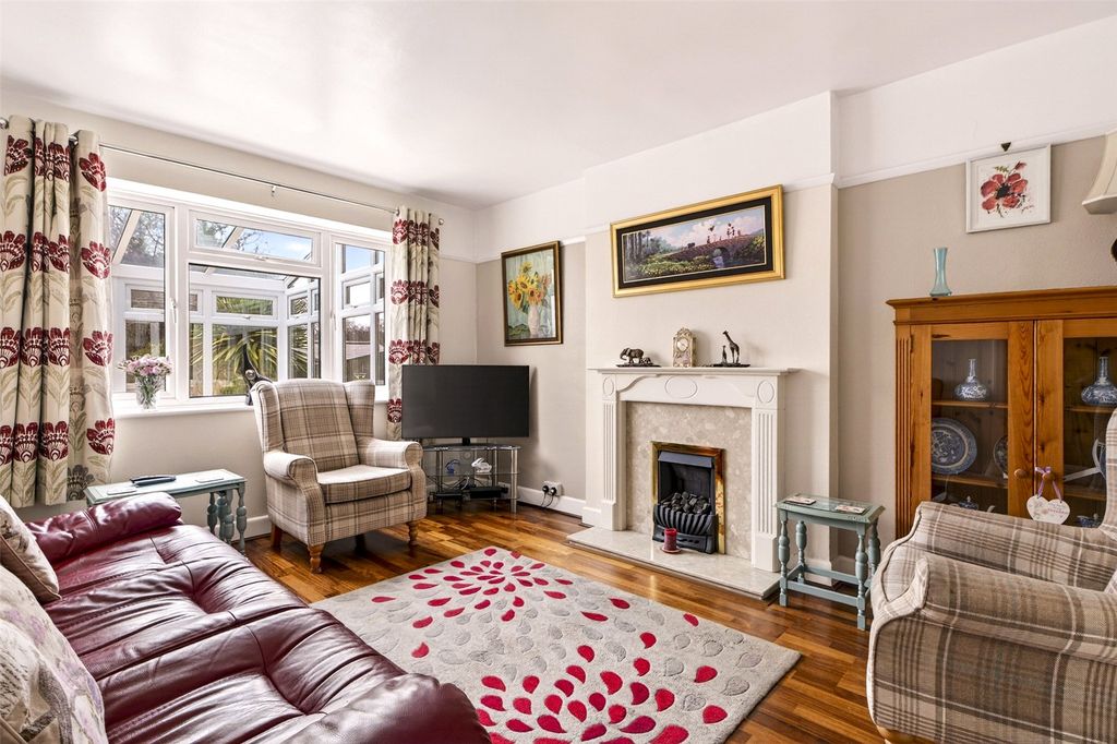 Property photo 2 of 33 Picture No. 32