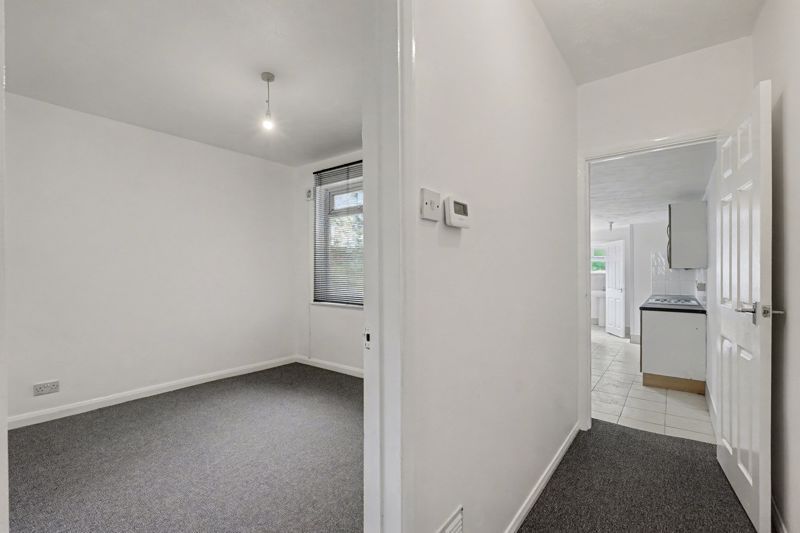 Property photo 3 of 11 Photo 13