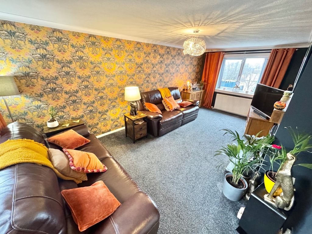 Property photo 3 of 31 Img_2275