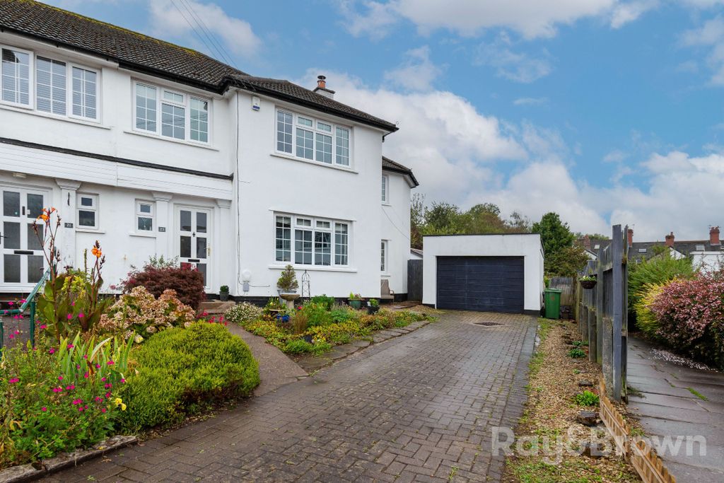 Property photo 1 of 53