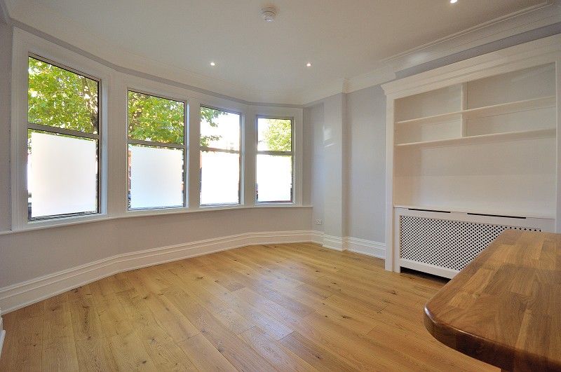 Property photo 1 of 11 Living Area