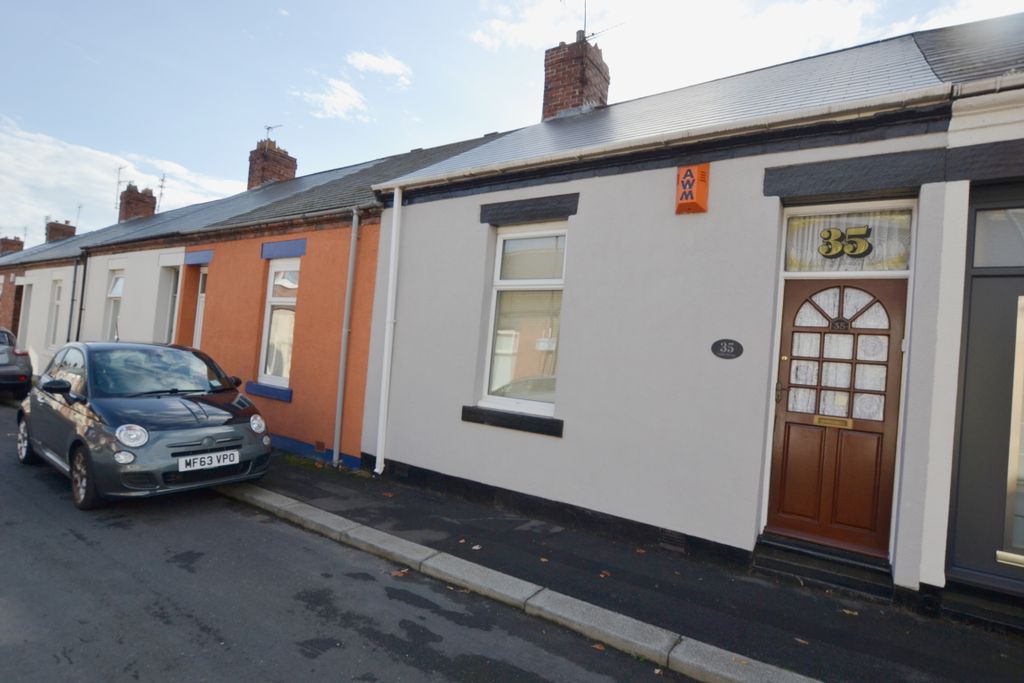 Property photo 1 of 16