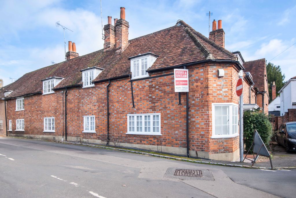 Property photo 1 of 13 Photo 01