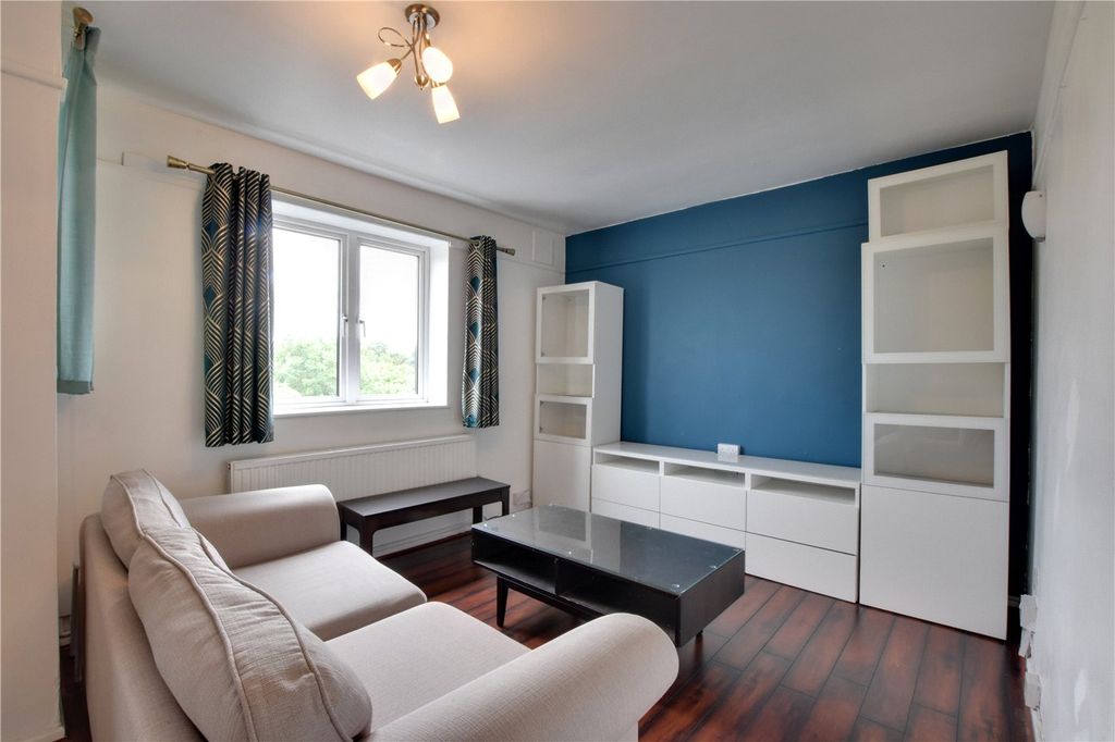 Property photo 1 of 12 Picture No. 03