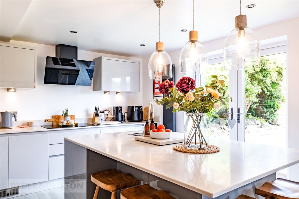 Property photo 2 of 39 Kitchen/ Diner