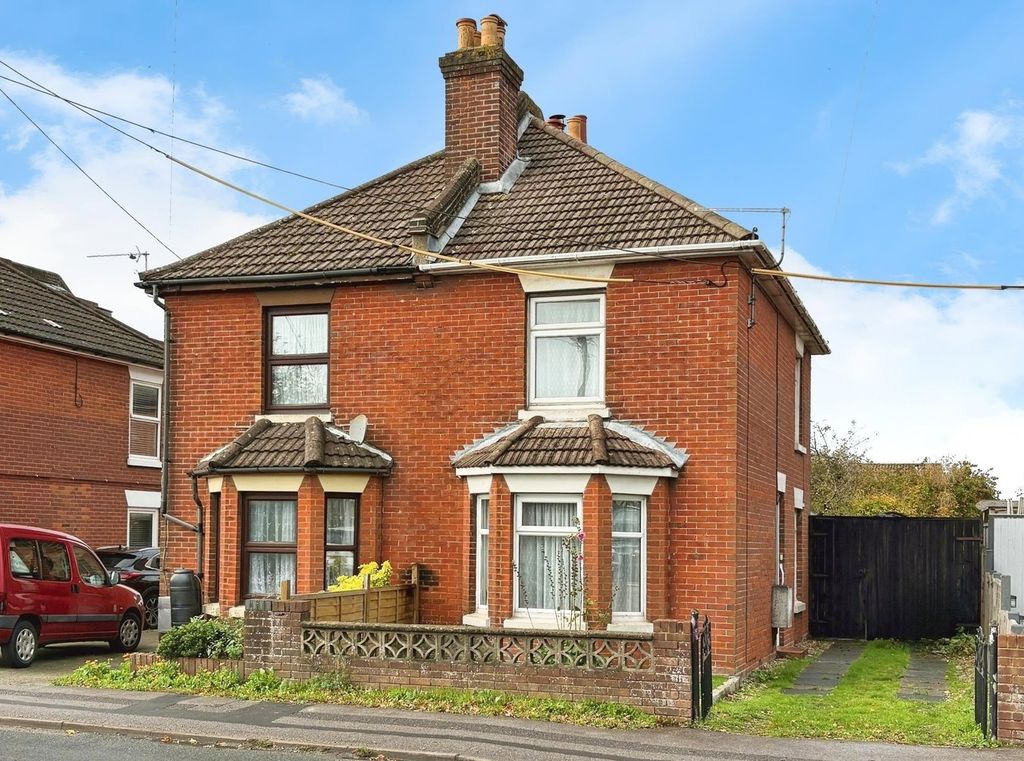 Property photo 1 of 11