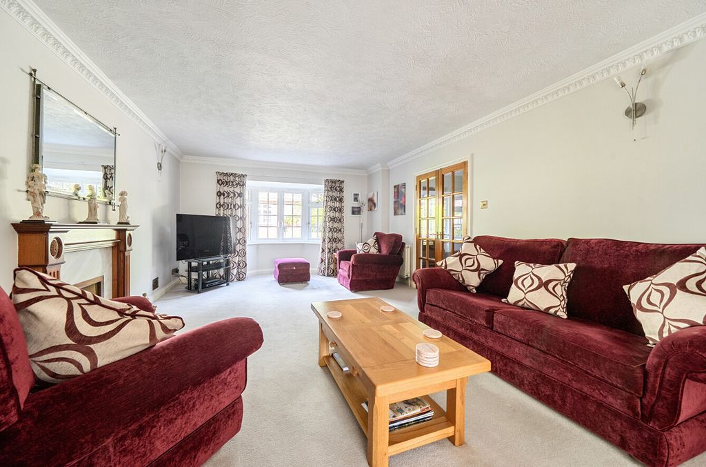 Property photo 2 of 13 1513316-9-6A96F55...