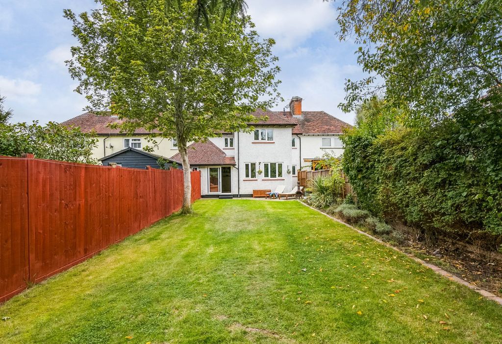 Property photo 2 of 20 Picture No. 32