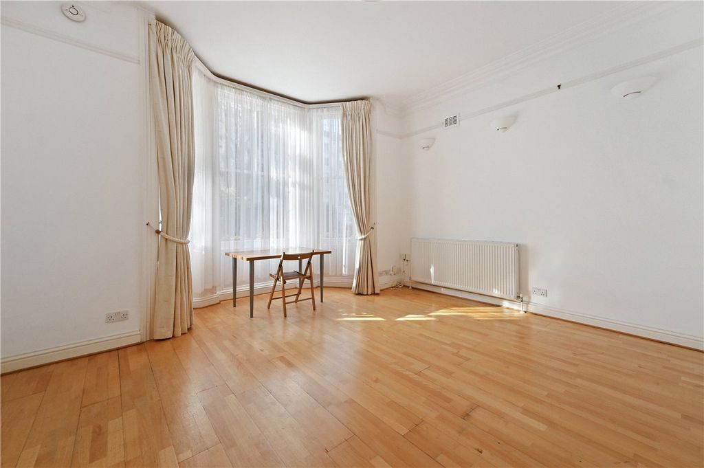 Property photo 1 of 4 Picture No. 05