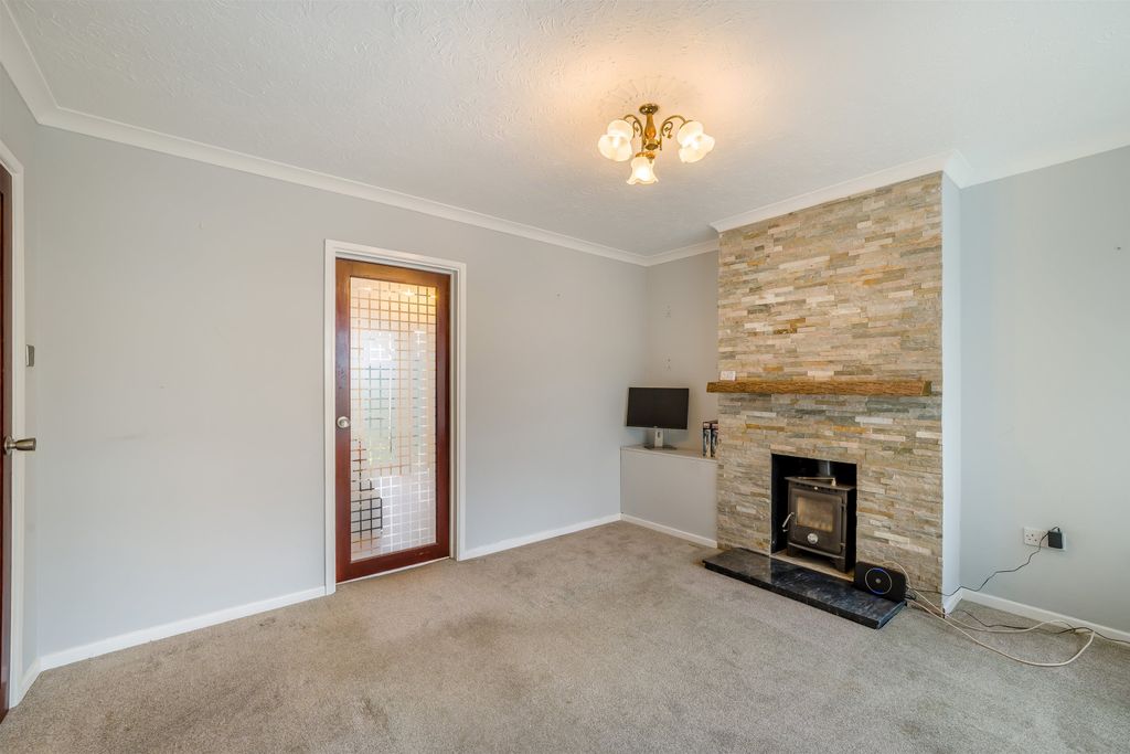 Property photo 3 of 22