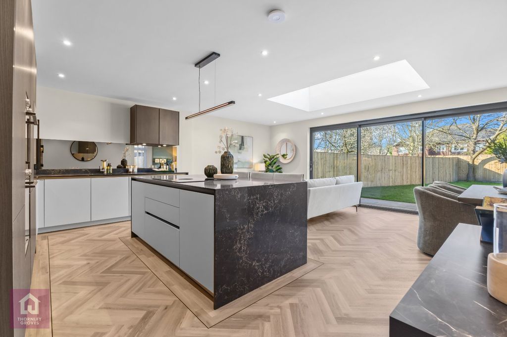 Property photo 2 of 36 Picture 2