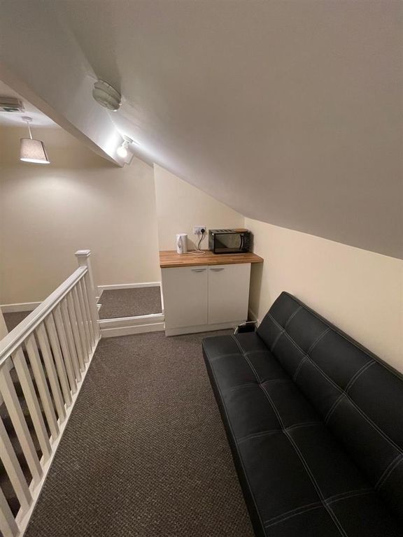 Property photo 2 of 10 Private Lounge Area