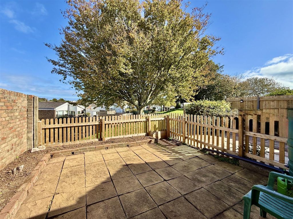 Property photo 2 of 18 Rear Garden.Jpeg