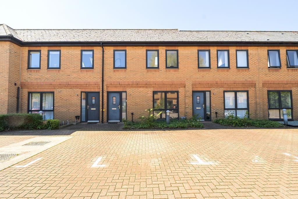 Property photo 1 of 20 External
