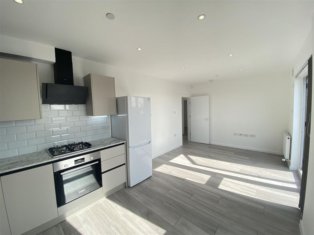 Property photo 3 of 7 Img_5836.Jpg
