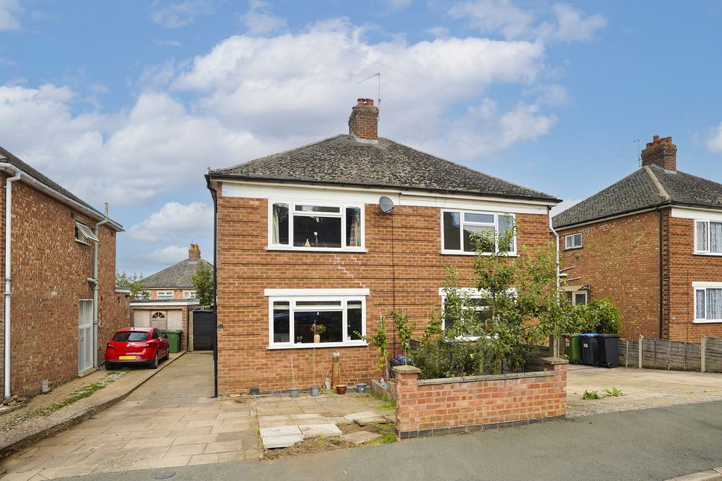 Property photo 1 of 16