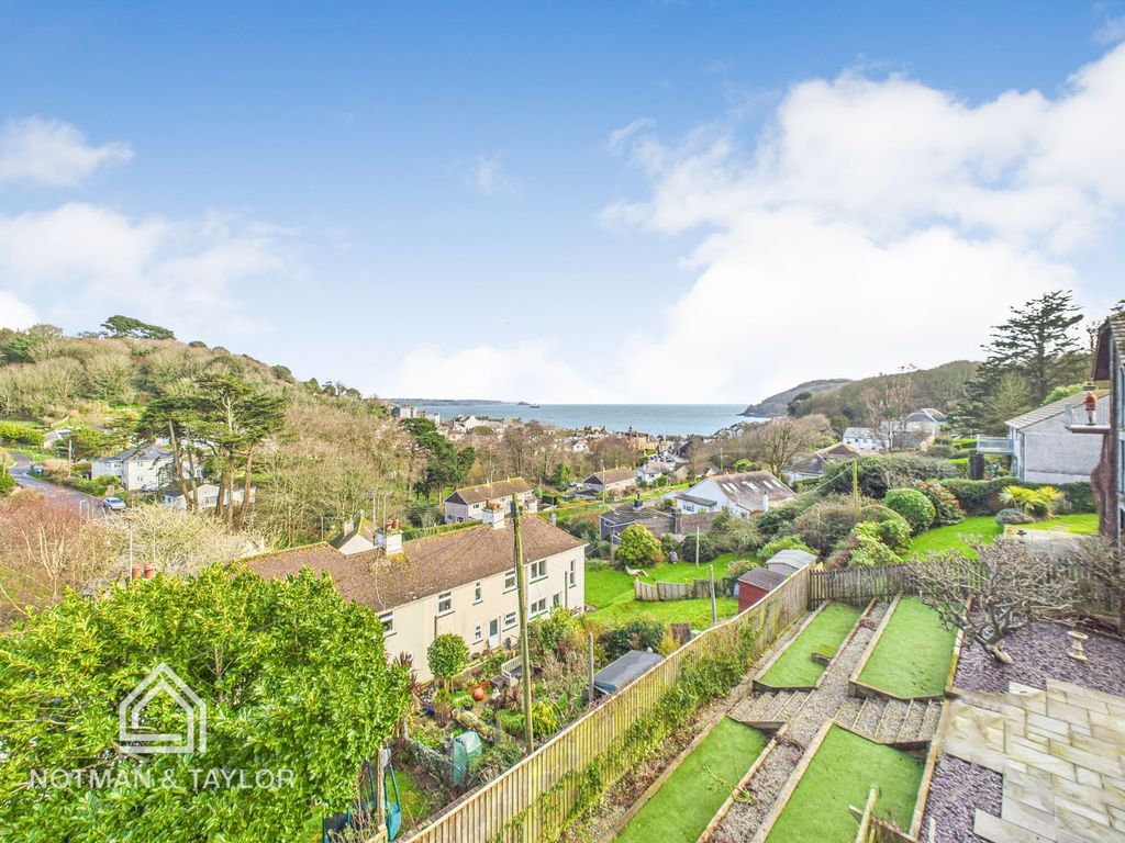 Property photo 2 of 38