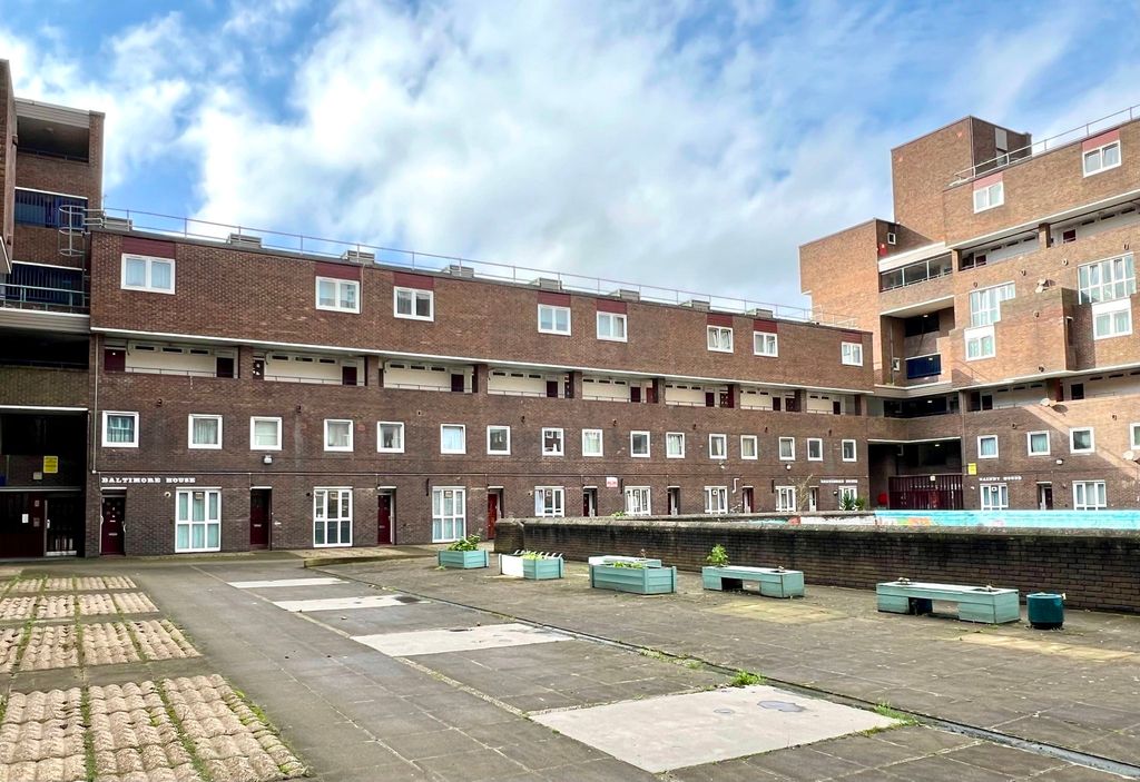 Property photo 3 of 3