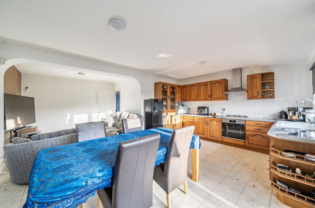 Property photo 2 of 21 139375914695E34E5E7A59