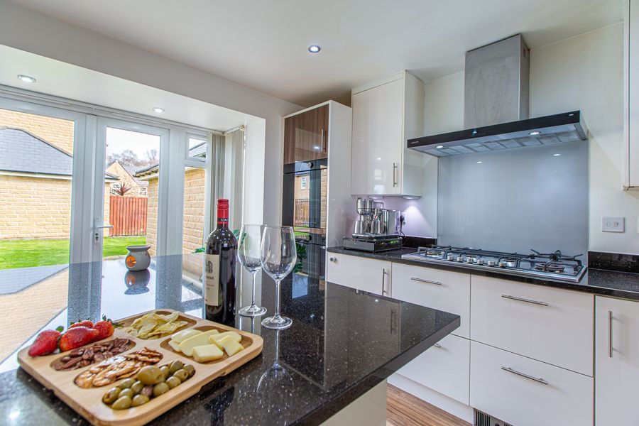 Property photo 2 of 26