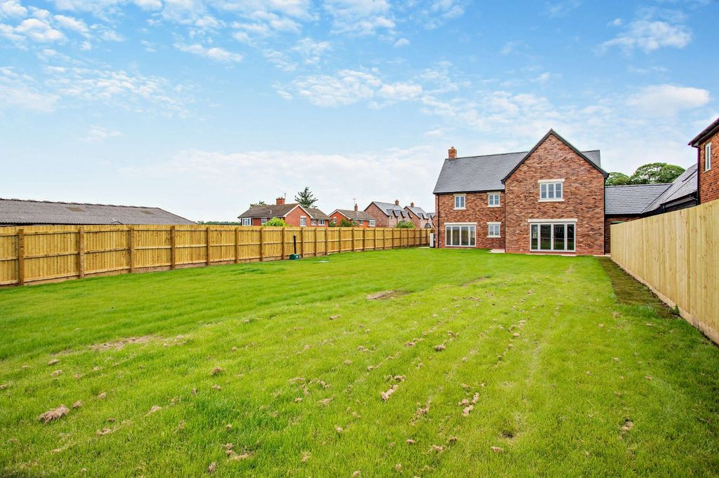 Property photo 3 of 26 Picture No. 05