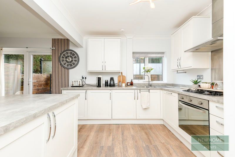 Property photo 3 of 20 Photo 17