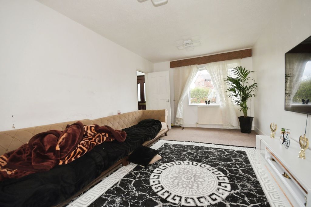 Property photo 2 of 17 Pbox-Img.Jpg