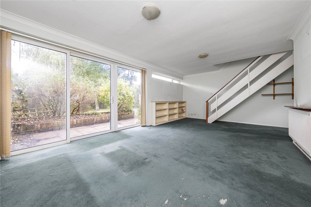 Property photo 2 of 16 Picture No. 15