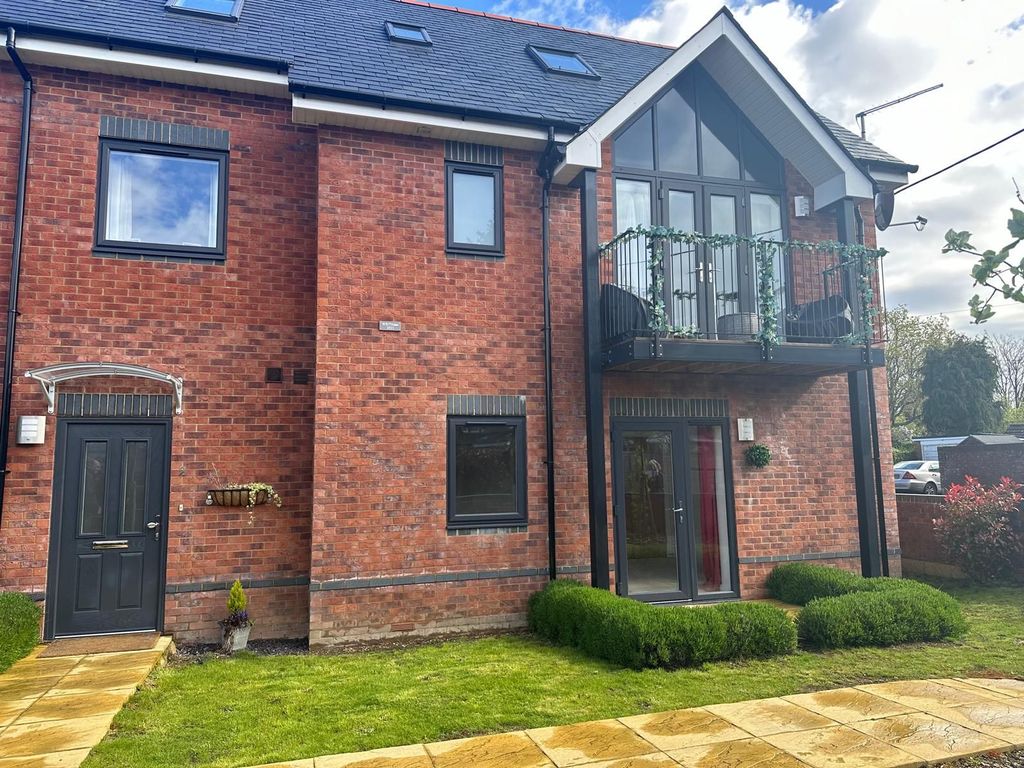 Property photo 2 of 19